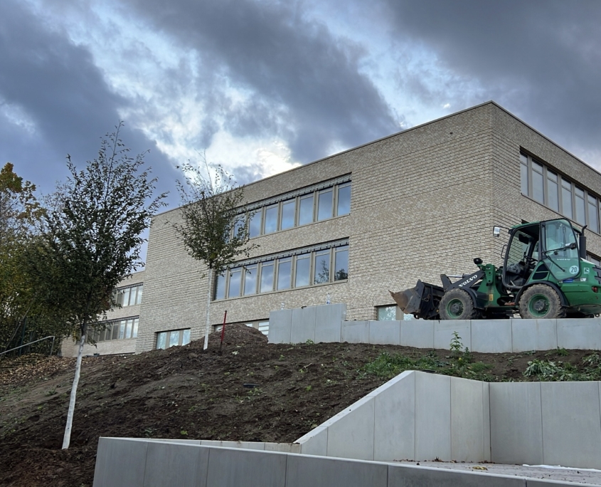 F20DC991-5F9D-47DB-9FD3-752AC8C35C1C